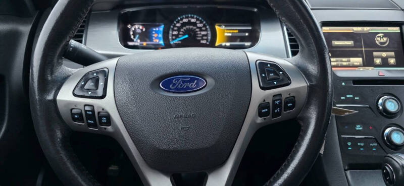 2014 Ford Taurus SEL