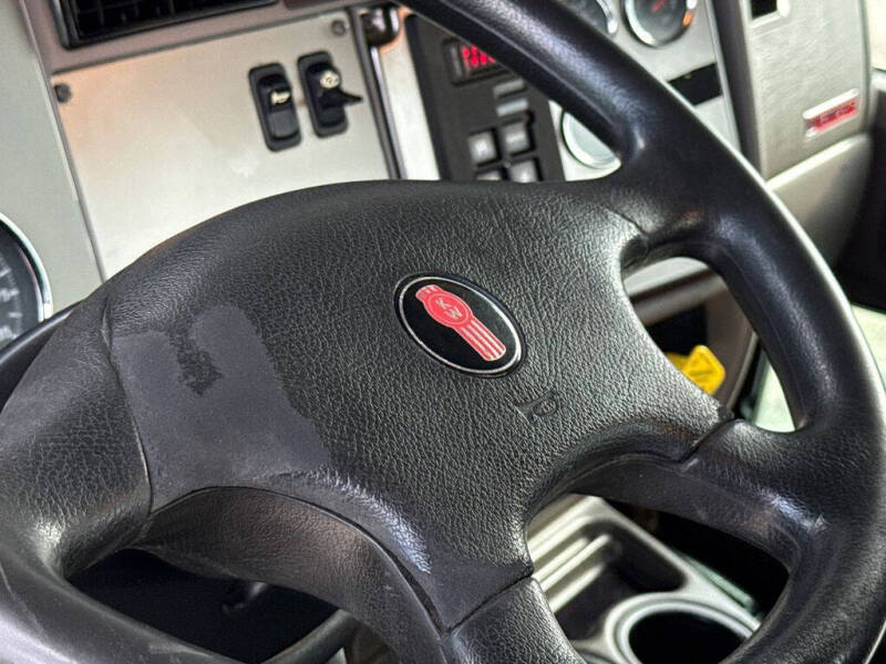 2015 Kenworth T270