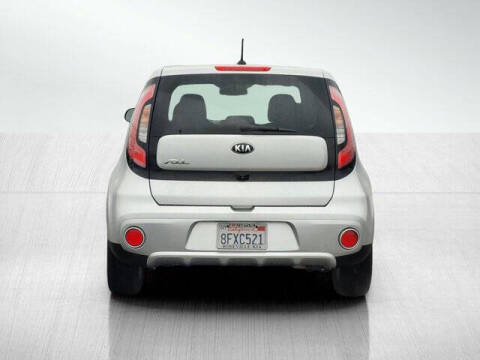 2018 Kia Soul +