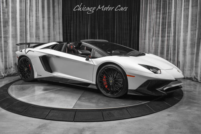 2016 Lamborghini Aventador LP 750-4 SV