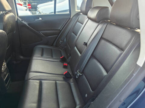 2016 Volkswagen Tiguan 2.0T SEL 4Motion