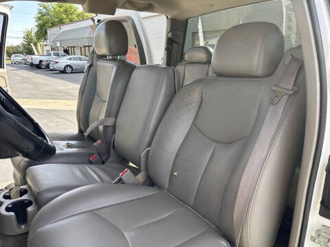 2005 GMC Sierra 2500HD