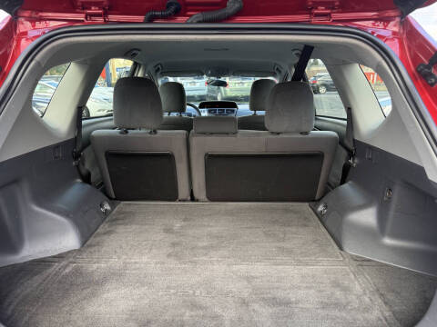 2012 Toyota Prius v Five