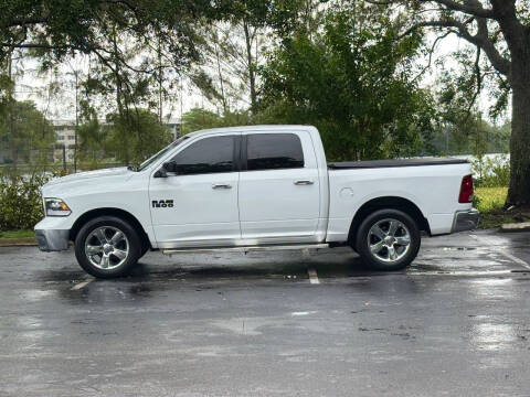 2013 RAM 1500 SLT