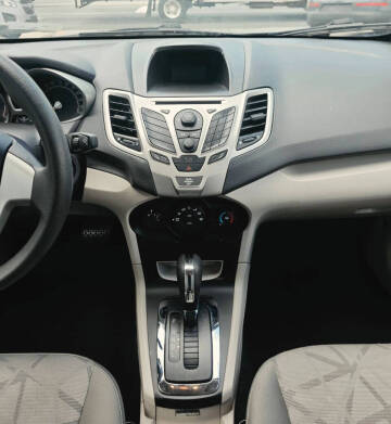 2011 Ford Fiesta SE