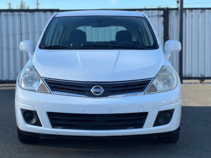 2011 Nissan Versa 1.8 S