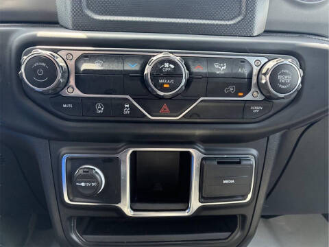 2022 Jeep Gladiator Willys Sport
