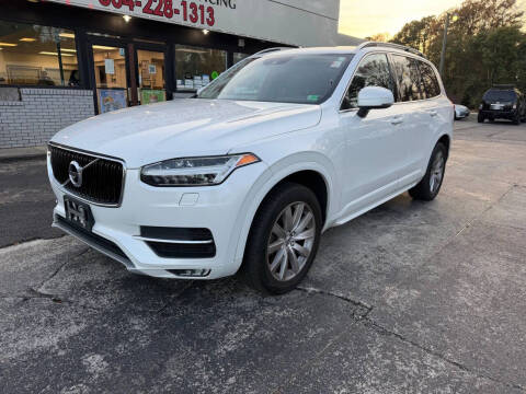 2017 Volvo XC90 T6 Momentum