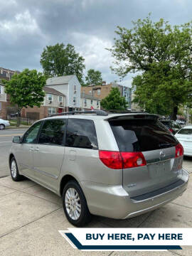 2009 Toyota Sienna for sale at Simon Auto Group in Newark NJ