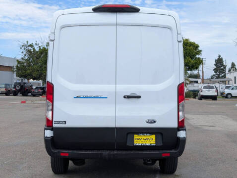 2023 Ford E-Transit