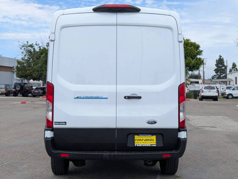2023 Ford E-Transit