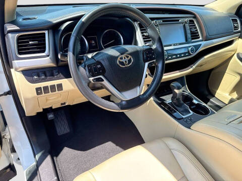 2017 Toyota Highlander XLE
