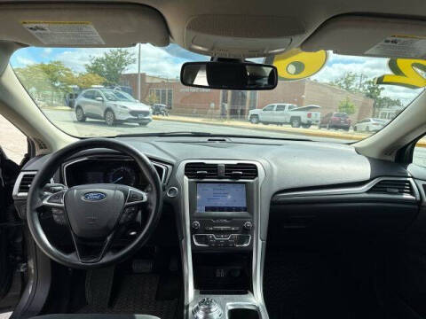 2020 Ford Fusion Hybrid SE