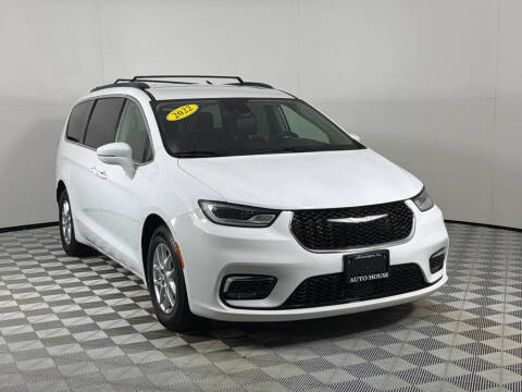 2022 Chrysler Pacifica Touring L