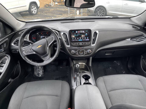 2017 Chevrolet Malibu LT