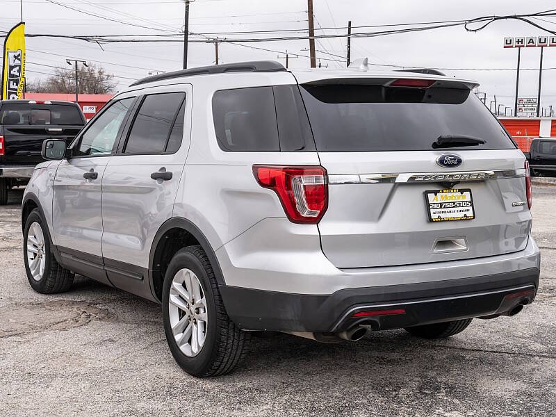 2016 Ford Explorer