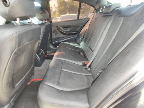 2014 BMW 3 Series 320i