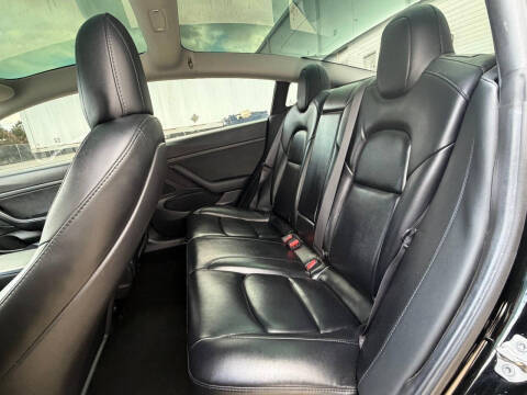 2020 Tesla Model 3 Standard Range