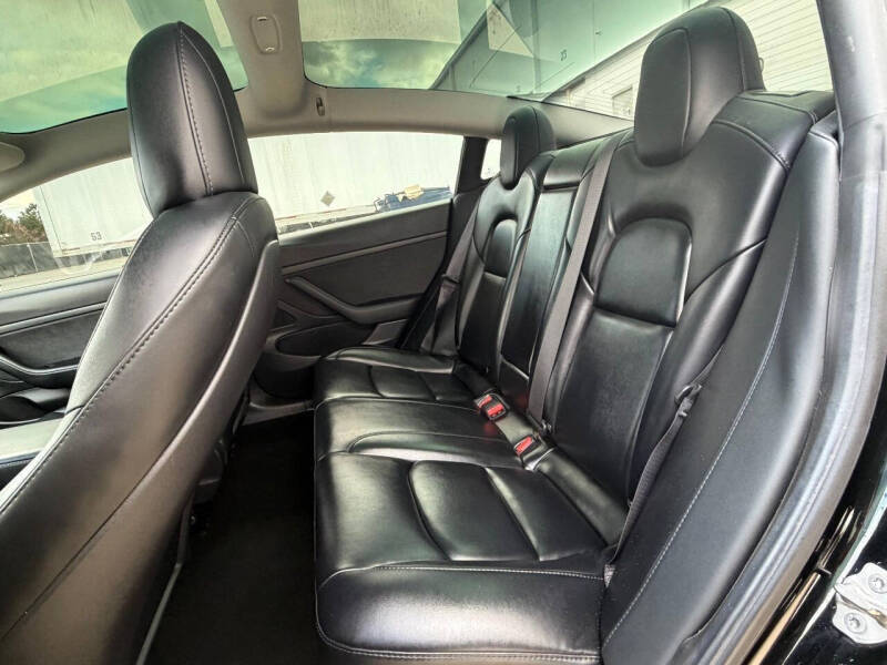 2020 Tesla Model 3 Standard Range