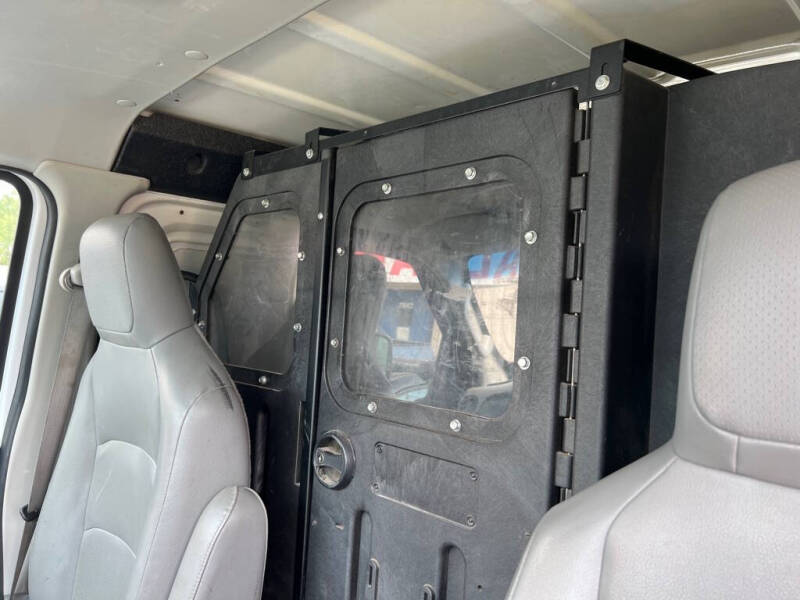 2011 Ford E-Series E-250