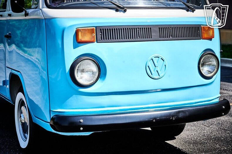 1990 Volkswagen Bus
