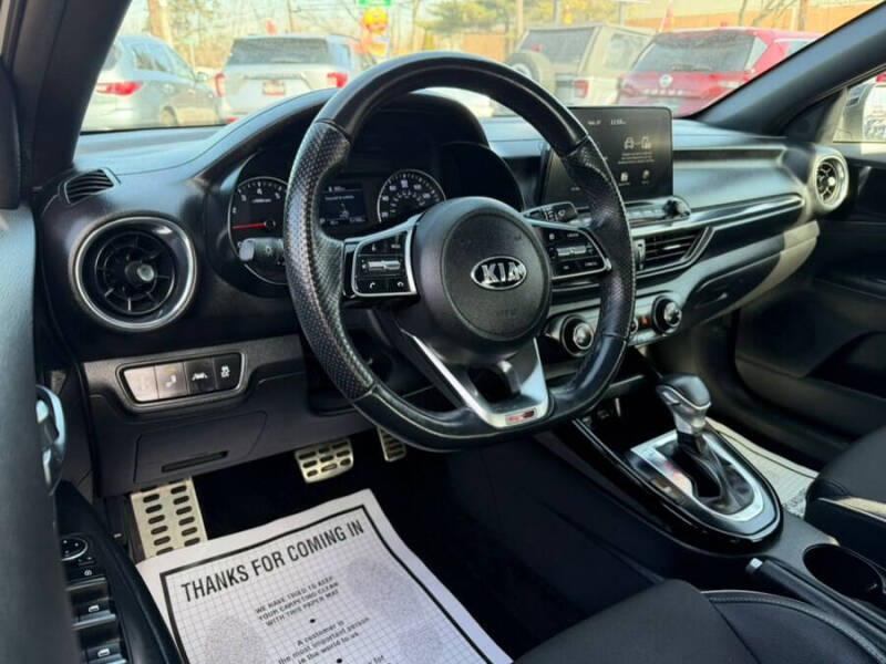 2021 Kia Forte GT Line