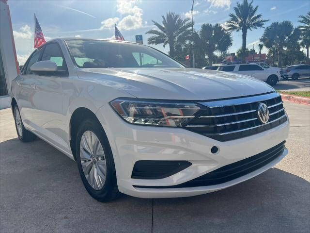 2020 Volkswagen Jetta Sedan - $17,997