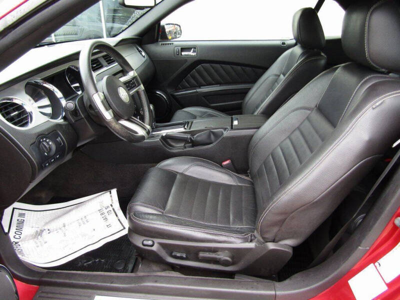 2011 Ford Mustang V6