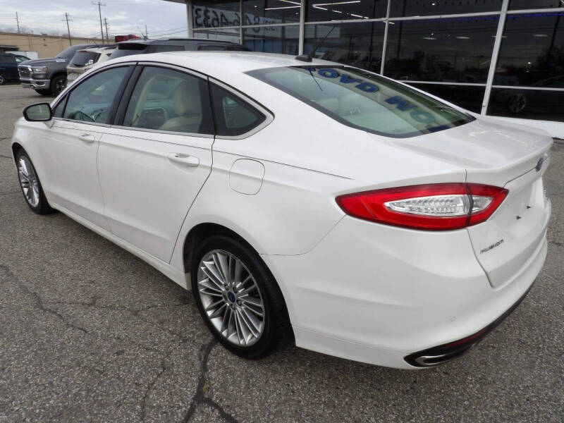 2015 Ford Fusion SE