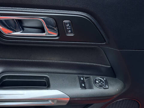 2016 Ford Mustang V6