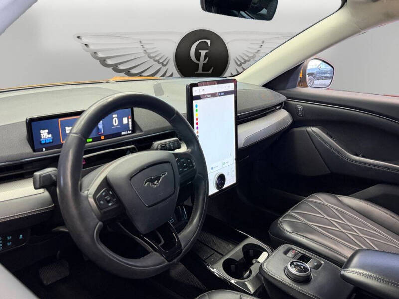 2022 Ford Mustang Mach-E Select