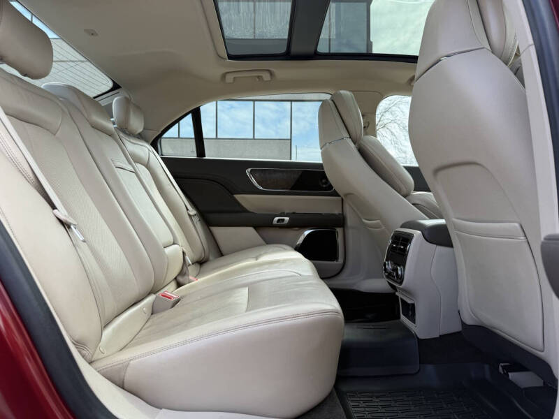 2017 Lincoln Continental Reserve