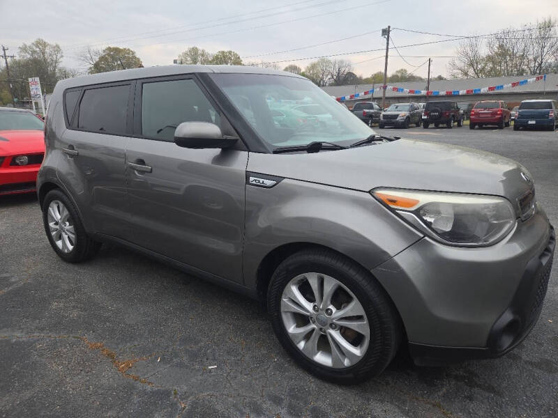 2015 Kia Soul +