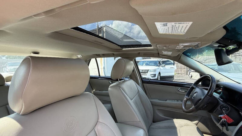 2011 Cadillac DTS Luxury Collection