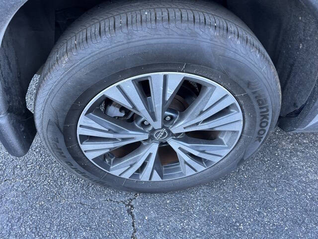 2022 Nissan Rogue SV