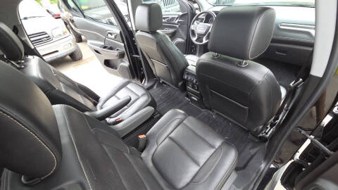 2017 GMC Acadia SLT-1