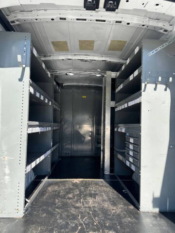 2023 Ford E-Transit