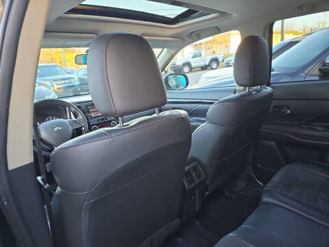 2019 Mitsubishi Outlander SE