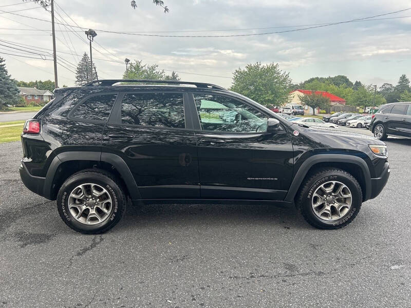 2022 Jeep Cherokee Trailhawk