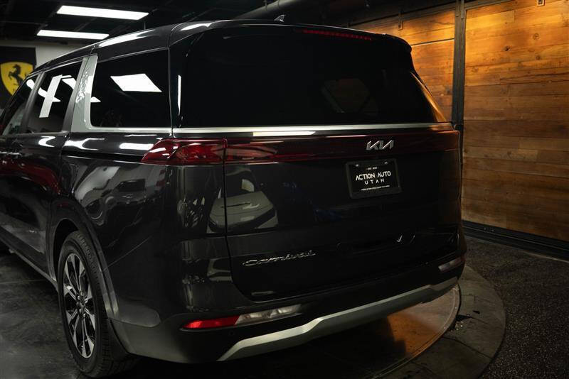 2022 Kia Carnival EX