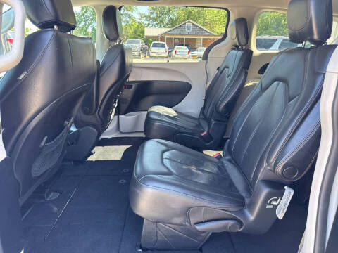 2020 Chrysler Pacifica Touring L