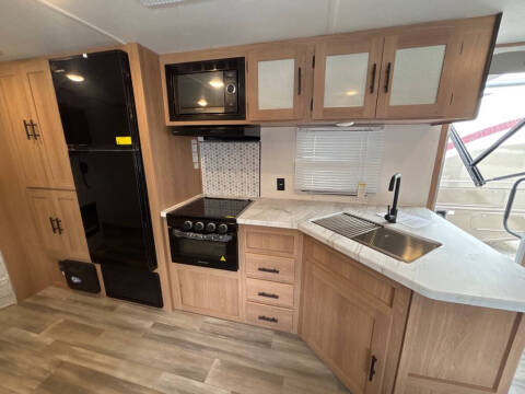 2024 Forest River PRIMETIME AVENG