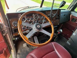 1990 Peterbilt 379