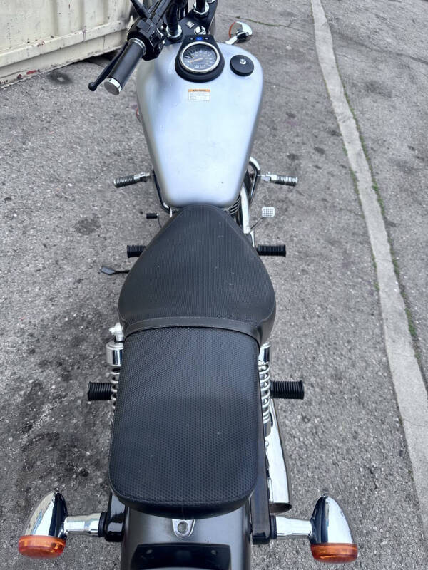 2018 Suzuki Boulevard S40
