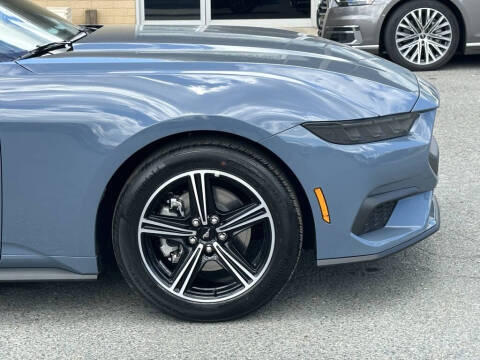 2025 Ford Mustang EcoBoost