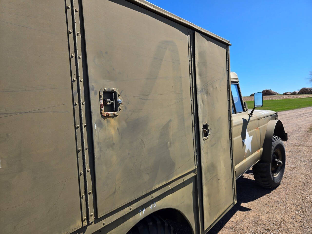 1971 Jeep M724 64