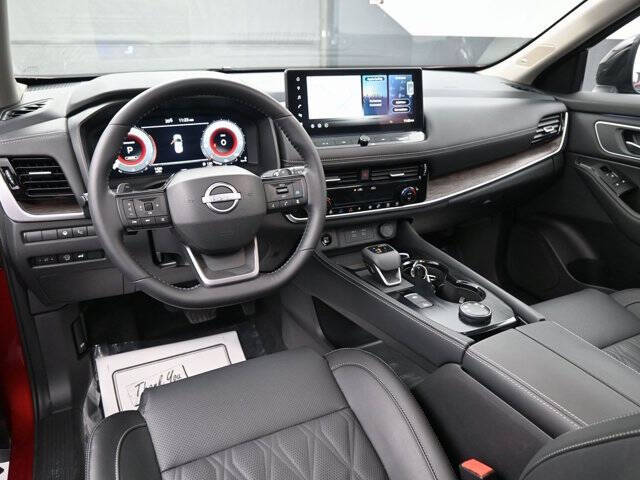 2025 Nissan Rogue Platinum