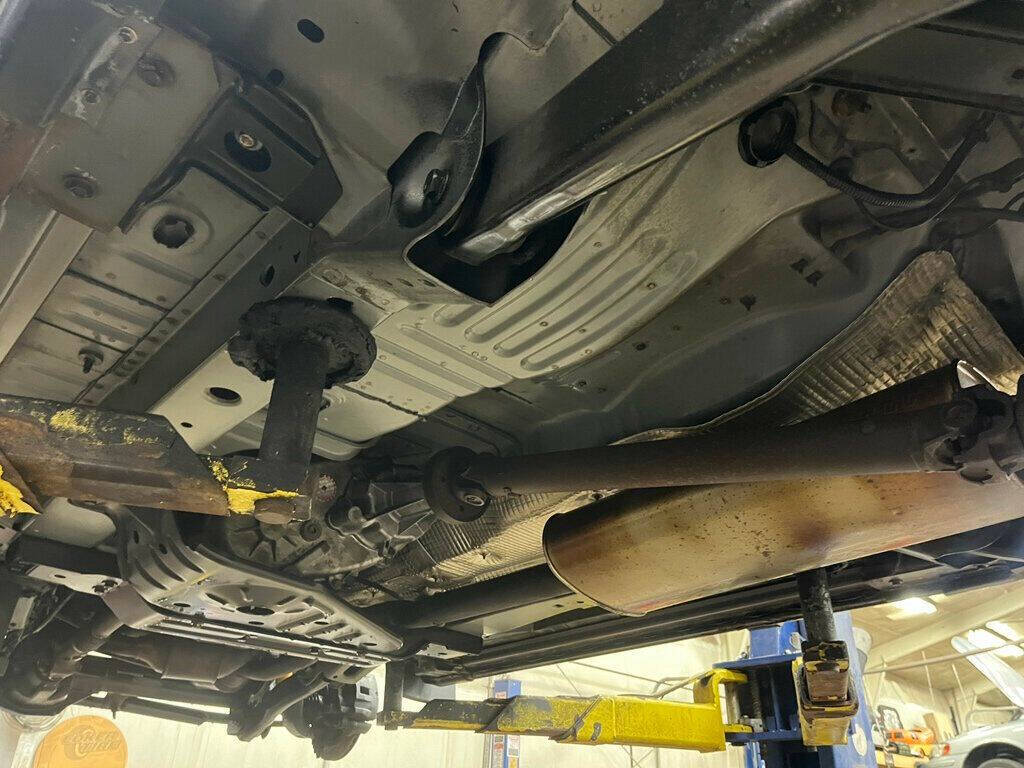 2004 Jeep Grand Cherokee 25