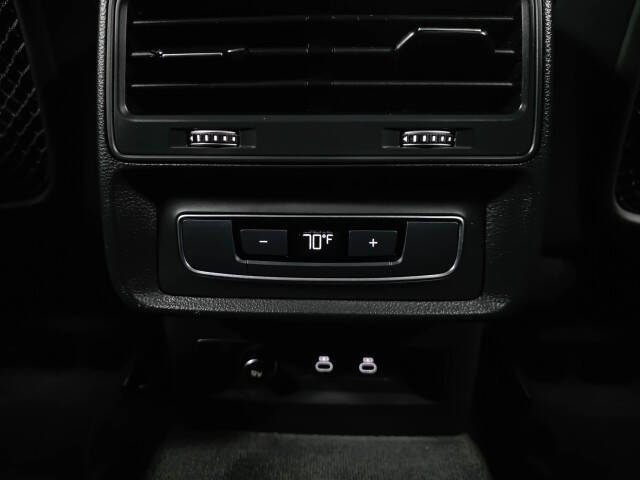 2024 Audi Q7 quattro Premium Plus 45 TFSI