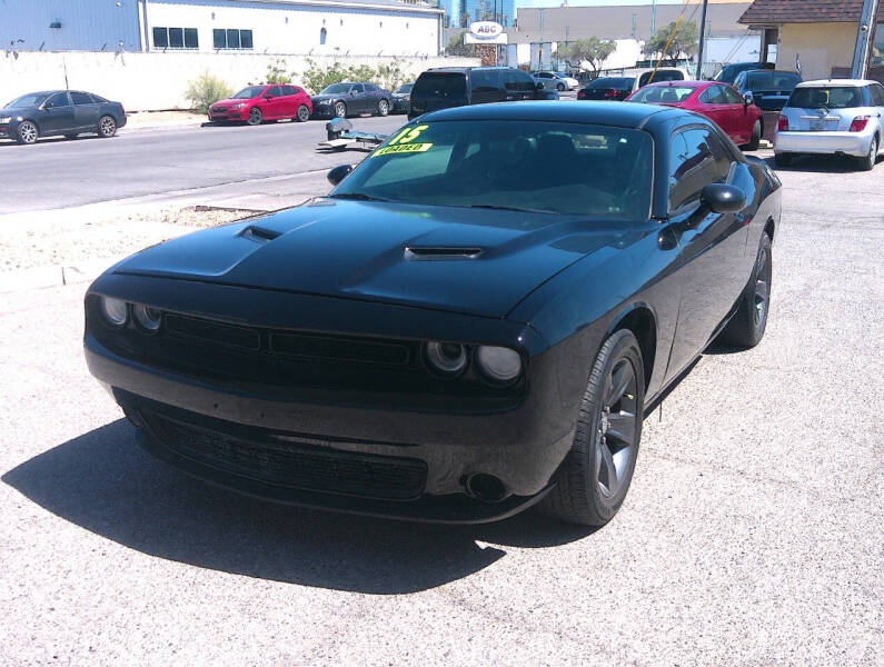 2015 Dodge Challenger SXT